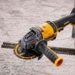 Polizor unghiular cu 2 acumulatori DeWalt FlexVolt DCG414T2 - imagine 2